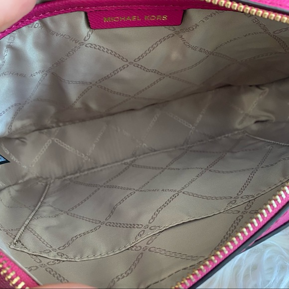 Last one✨new Michael Kors jet set travel EW crossbody bag - Picture 8 of 10